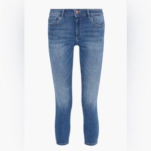 SOLD - NWT DL1961 Cropped low-rise skinny jeans - Size 29